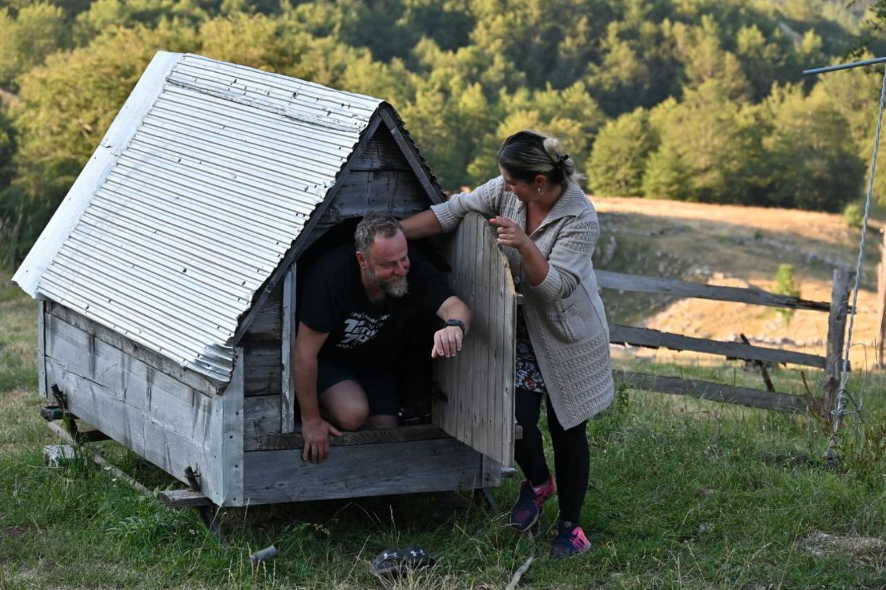 Katun Ljeljenak Hotell Plužine Exteriör bild