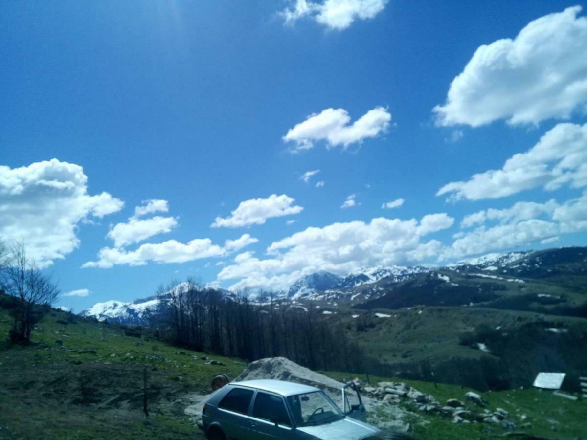Katun Ljeljenak Hotell Plužine Exteriör bild