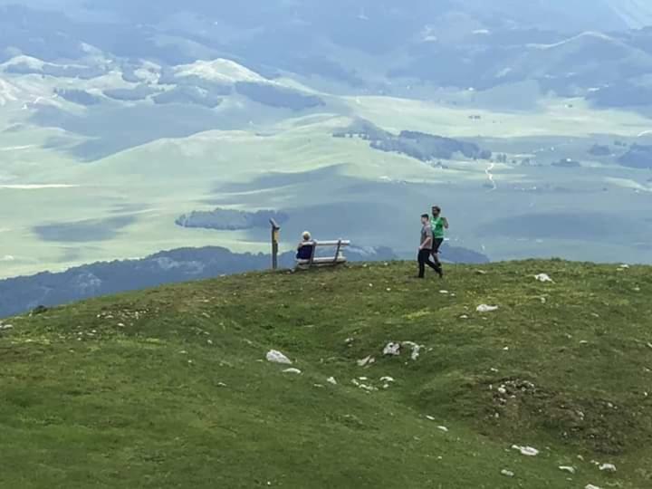 Katun Ljeljenak Hotell Plužine Exteriör bild