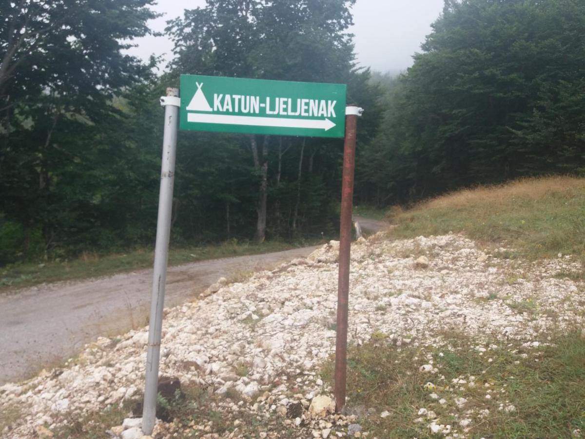 Katun Ljeljenak Hotell Plužine Exteriör bild